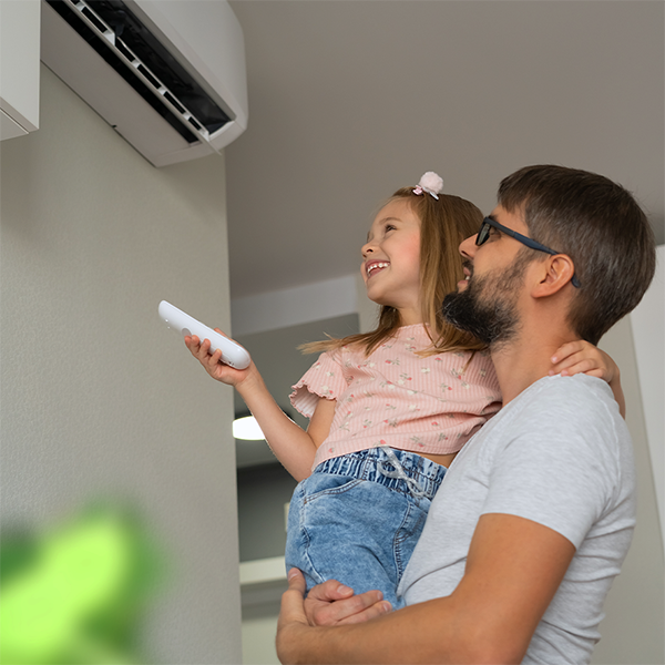 cena prądu: 0,6150 zł za KWh, ceny na 2 lata w grupie G11, miesięczna opłata handlowa 20,90 zł z efakturą lub 25,90 zł z fakturą papierową